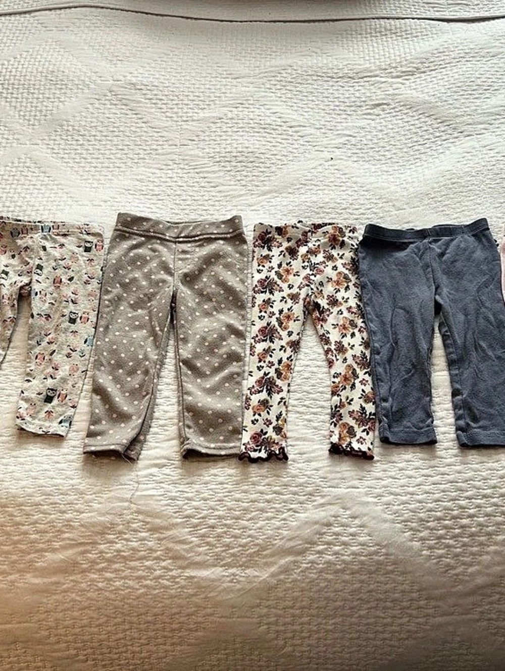 Baby Girl Leggings Bundle Size 12M 18M Carter’s Daisy Fuentes (6 Pack)